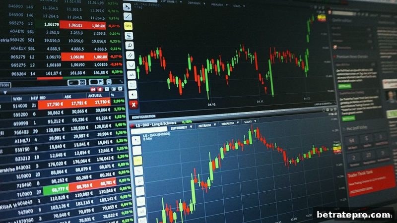 透过博彩公司信誉评级看彩票历史趋势分析：从基础逻辑到实战策略