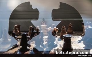 英超直播桥牌深度解析：博彩公司信誉评级下的策略与技巧